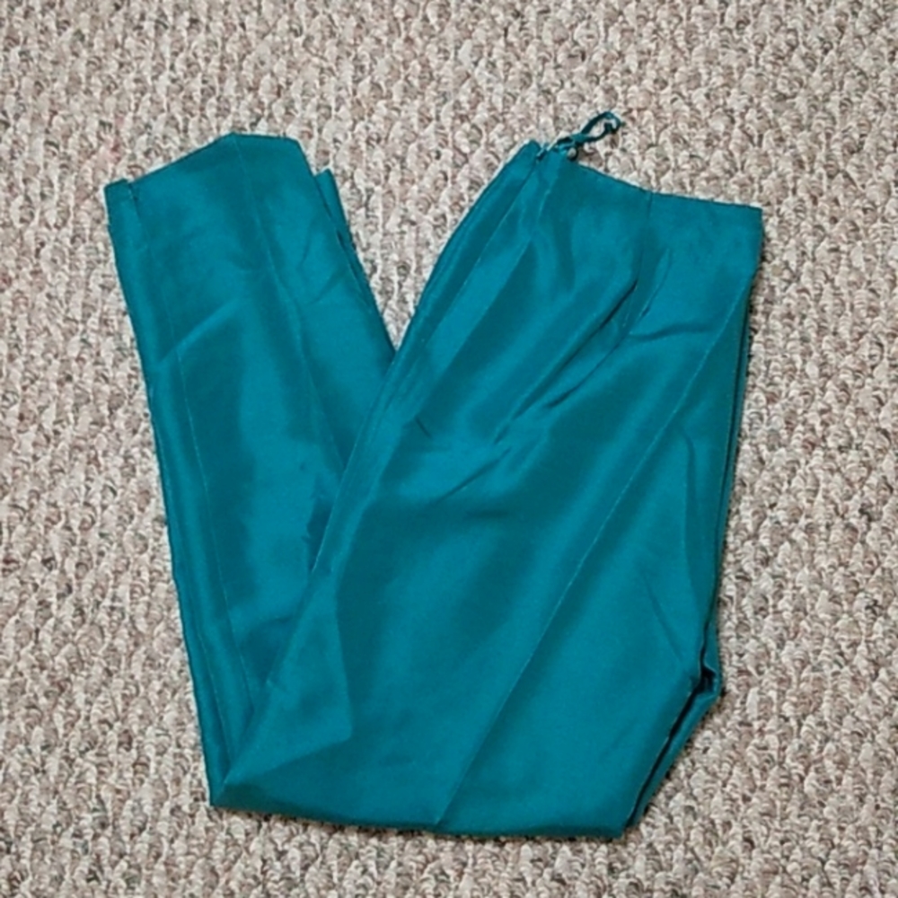 Amanda Smith 100%silk teal pants